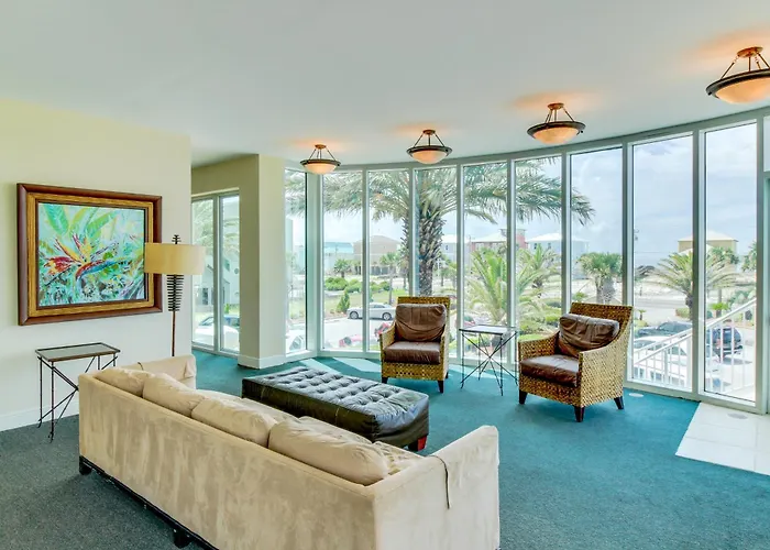 Mustique 702