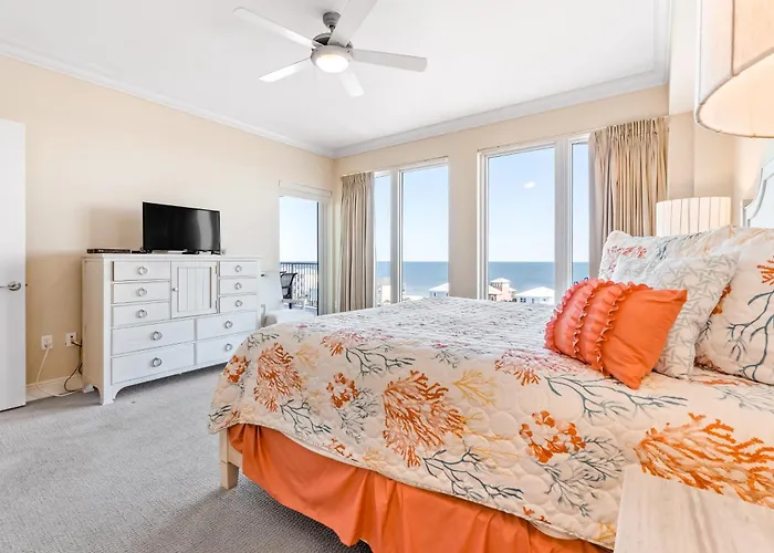 Mustique 702